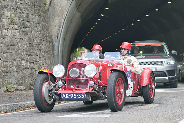 The forty-second edition of the 1000 Miglia 2024 has started with departure from Brescia and first stop in Bergamo.