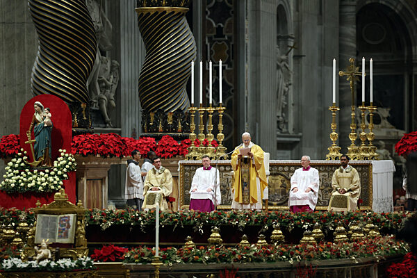 Religion: Pope Leo XIV presides over the Christmas Eve Mass