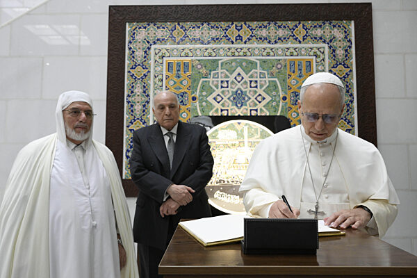 ALGERIA - POPE  LEO XIV  VISITS THE GREAT MOSQUE OF ALGIERS " DJAMAA AL DJAZAIR "  - 2026/4/13