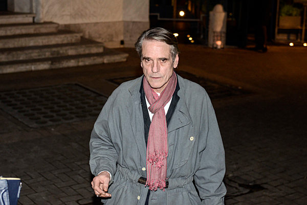 Paparazzi: Jeremy Irons in Rom