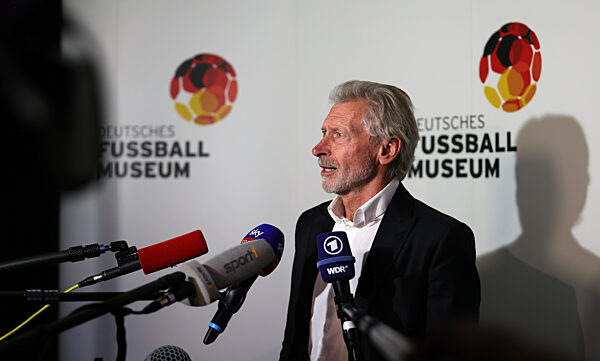 firo :  06.07.2022,
Fußball, 1.Bundesliga, Saison 2022/2023,
DFM, Deutsches Fussball Museum, Deutsches Fußballmuseum, Sonderausstellung die Nacht von Sevilla, 40. Jahrestag, 08.07.1982 , WM-Halbfinale Deutschland - Frankreich 8:7 n.E.,