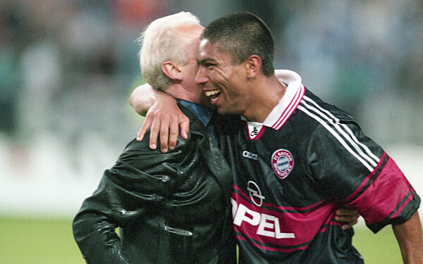 firo : 16.05.1998
Fußball: Fussball: Archivfotos , Archivfoto , Archivbilder , Archiv
DFB Pokal Finale  
Saison 1997/1998 97/98 
FC Bayern München - MSV Duisburg 2:1