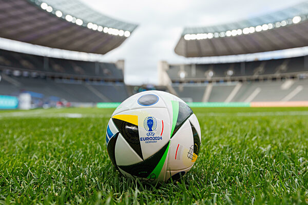 firo :  17.03.2024,
Fußball, Fussball, Turnier,
EM 2024 Deutschland, UEFA EURO 2024, Europameisterschaft 2024, Vorschau, EM-Stadion,
Olympiastadion Berlin,