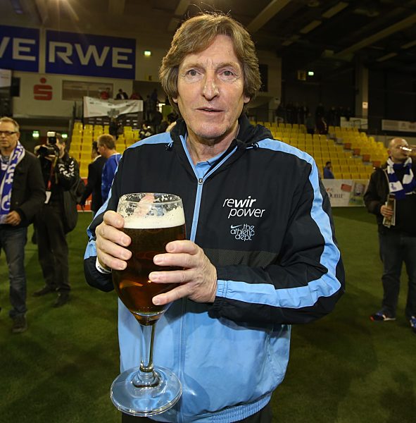 Hallenfußball Saison 2013/2014 
NRW Traditionsmasters Masters 
Sieger Mannschaftsfoto Vfl Bochum