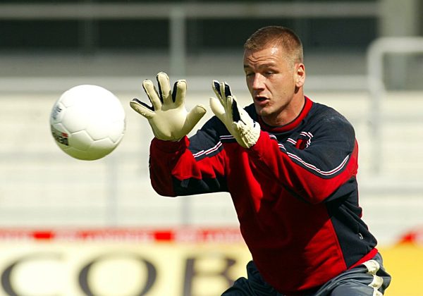 Fußball: Der Neu-Cottbuser Georg Koch in Aktion