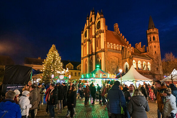 Weihnachtsmarkt in Tangermünde