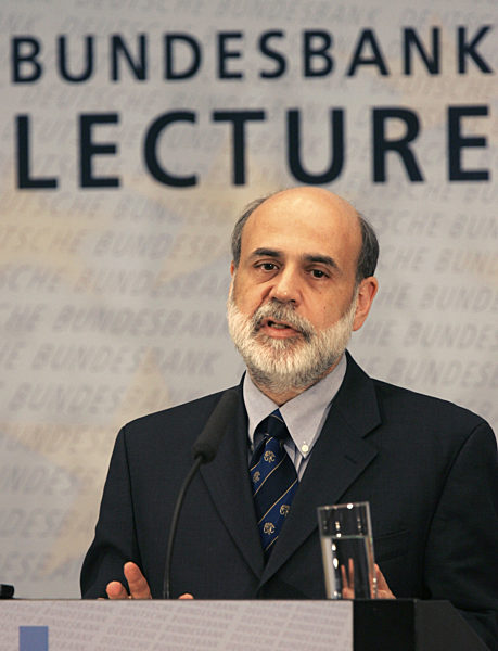 Der US-amerikanische Notenbankchef Ben Bernanke hält am Dienstag (11.09...