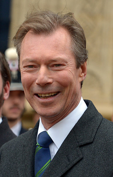 KINA - Politik, Geld und Sprachen