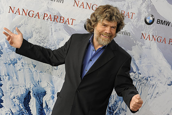 Der Bergsteiger Reinhold Messner posiert am Montag (30.03...