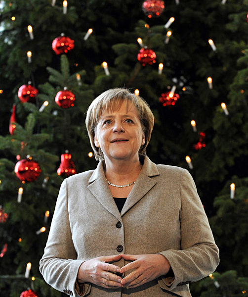 Übergabe von drei Weihnachtsbäumen für das Kanzleramt