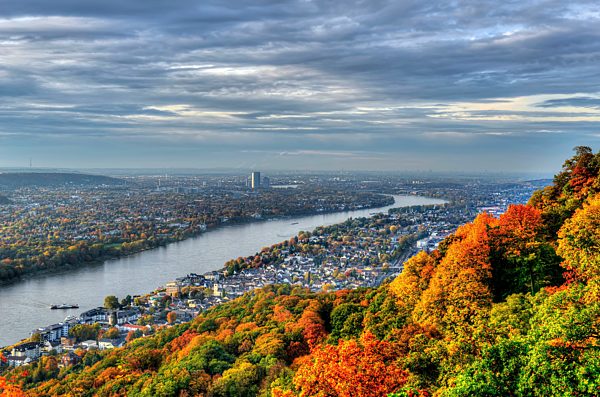 Siebengebirge und Bonn im Herbst (HDR)