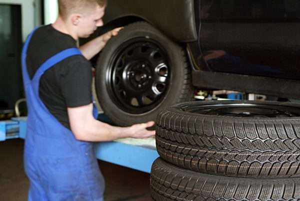 Montage von Winterreifen