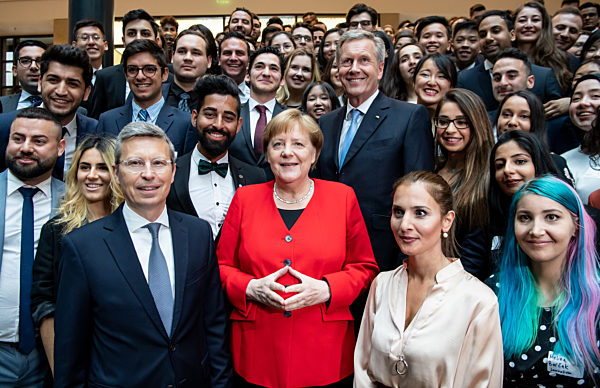 Deutschlandstiftung Integration feiert 70 Jahre Grundgesetz