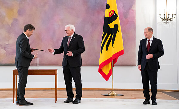 Bundespräsident ernennt neue Bundesregierung