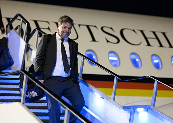 Bundeswirtschaftsminister Habeck in den VAE