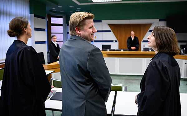 Prozess gegen Comedy-Autor El Hotzo