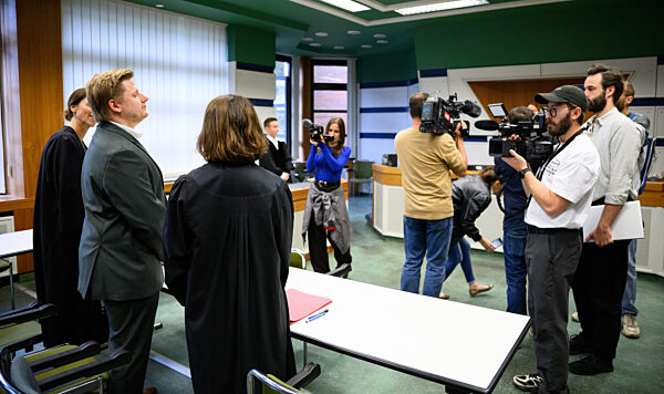 Prozess gegen Comedy-Autor El Hotzo