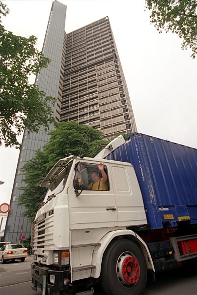 Der Umzug des Bundestages hat begonnen