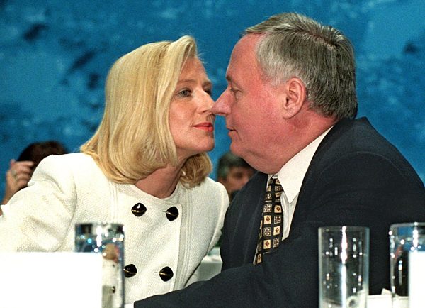 Christa Müller - die Frau an Oskar Lafontaines Seite