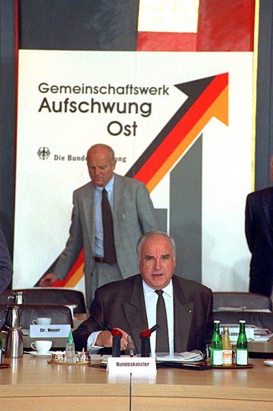 Kanzlerrunde "Aufschwung Ost"