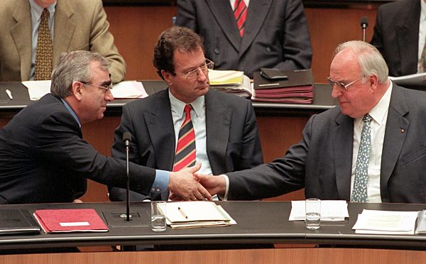 Bundestag ebnet Weg für Euro