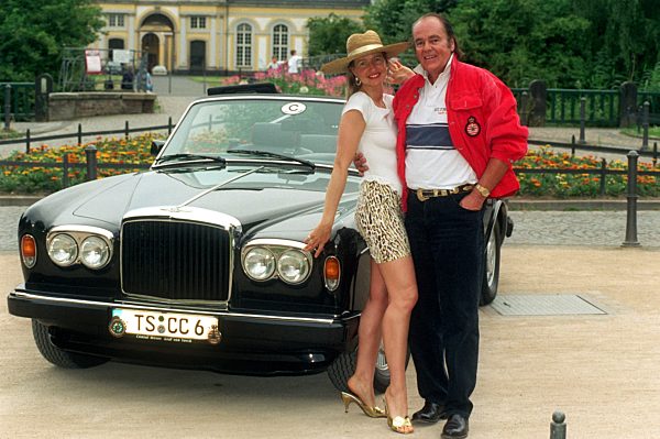 Consul Weyer eröffnet Open-Air-Saison im Bentley