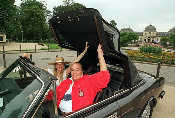 Consul Weyer eröffnet Open-Air-Saison im Bentley