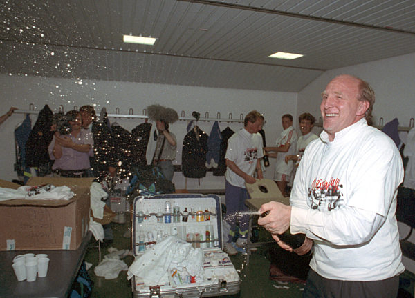 Soccer - 1991-92 - VfB Stuttgart wins Championship