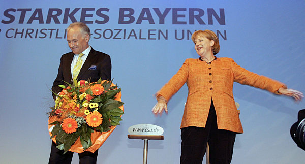 CSU-Parteitag in Nürnberg - Merkel und Huber