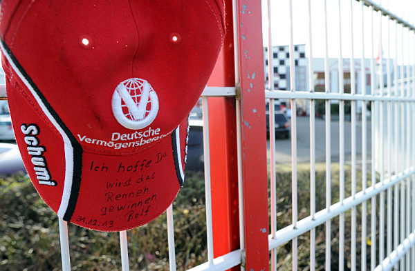 Schumacher nach Skiunfall im künstlichen Koma