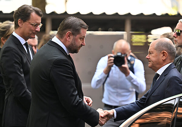 Nach der Messerattacke auf dem Solinger Stadtfest - Scholz-Besuch