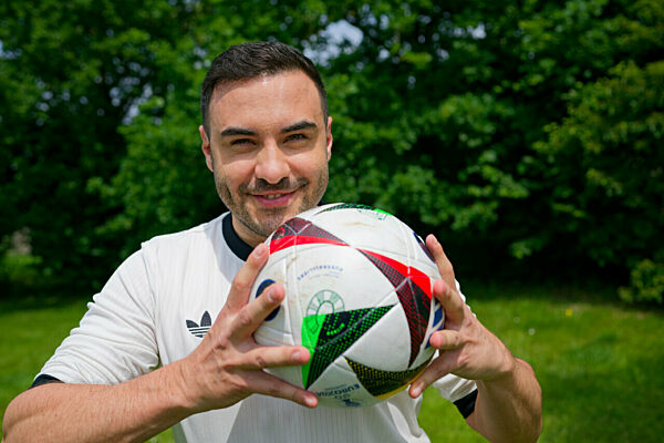 Unter uns - Lars Steinhöfel