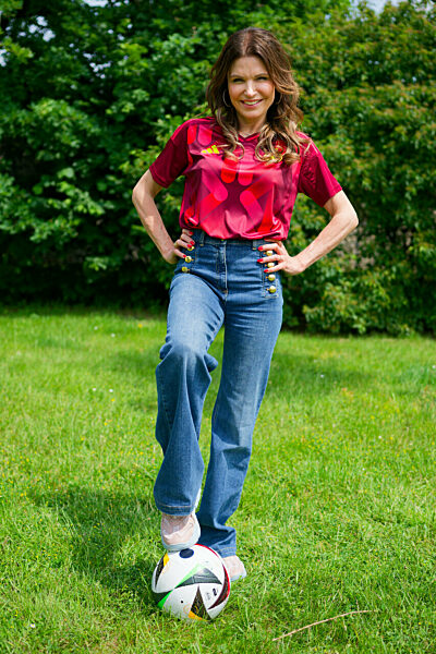 Unter uns -  Tabea Heynig