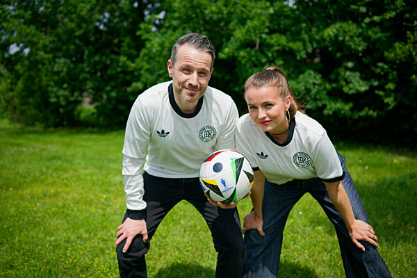 Unter uns -  Marc Dumitru und Julia Wiedemann