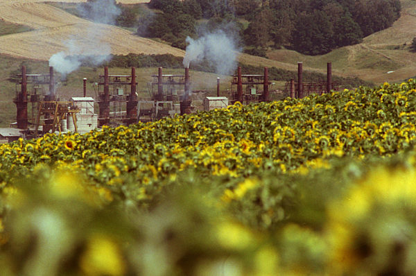 Wirtschaft Ost im rauchigen Aufwind? Am Horizont  hinter dem...