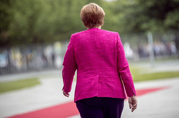 Merkel empfängt spanischen Regierungschef Sanchez