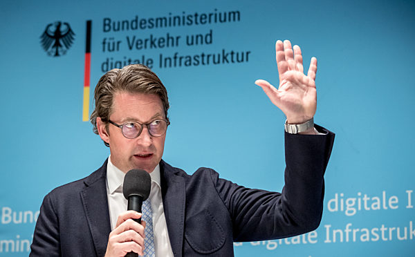 Autohersteller im Verkehrsministerium