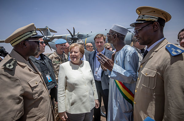 Kanzlerin Merkel in Afrika