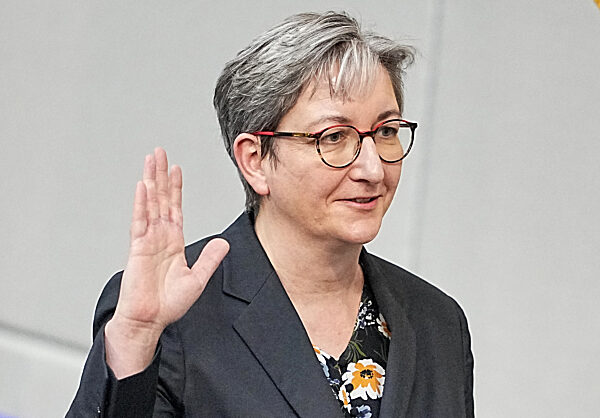 Bundestag - Bundesministervereidigung