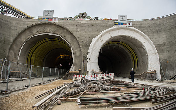 Durchschlagsfeier Steinbühltunnel