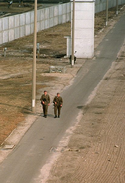 Berliner Mauer   (Archivfoto 1986)