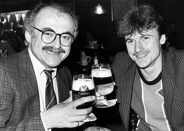 Fußball - Club-Präsident Gerd Schmelzer