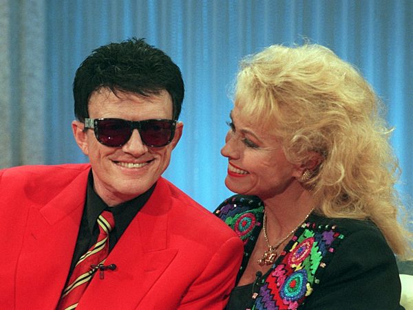 «Wetten, daß ...?»: Heino in Schwarz und Feldbusch im Bad