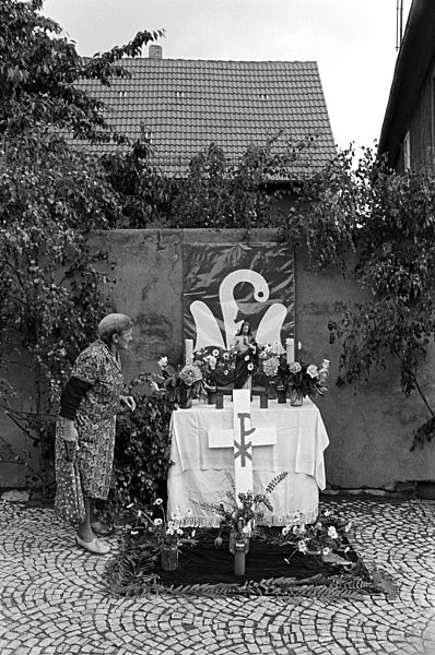 DDR - Fronleichnamsfest in Helbra