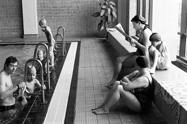 DDR - Leben im Thälmann-Park - altes Gaswerk