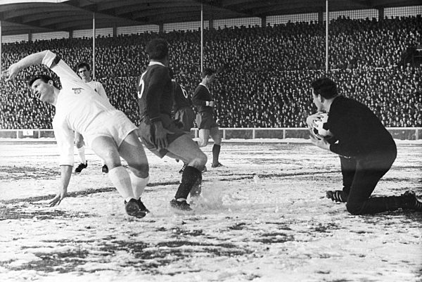 German Soccer League - 22.02.1964 - Werder Bremen - 1. FC Cologne - 1-1