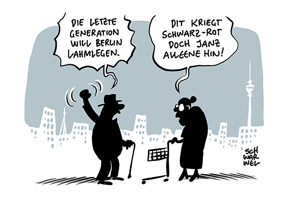 Letzte Generation blockiert Verkehr in Berlin