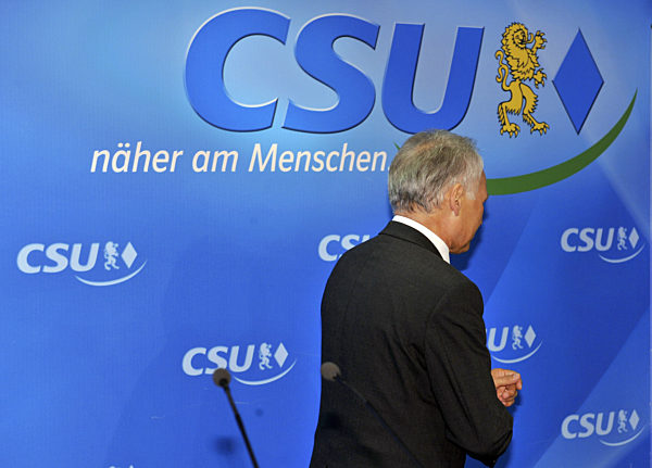 Huber kündigt Rückzug als bayerischer Finanzminister an