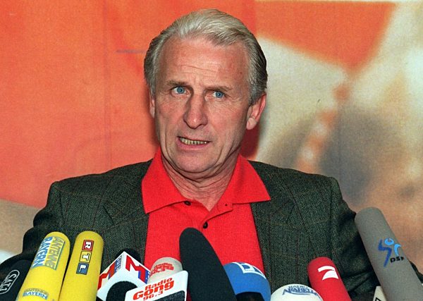 Giovanni Trapattoni: "wie Flasche leer" wird geflügeltes Wort