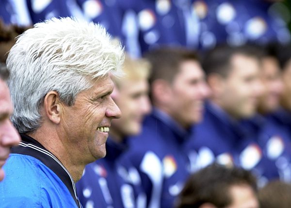 Fußball: "Löwen"-Trainer Werner Lorant lächelt